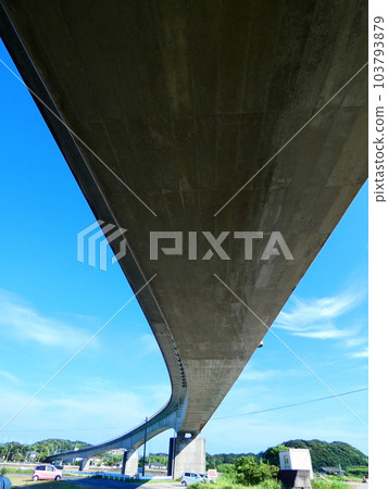 天空上的一座橋 103793879