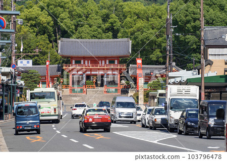 View of Yasaka Shrine from Kyoto Gion Shijo-dori View of Yasaka Shrine from Kyoto Gion Shijo-dori 103796478