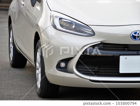 Car image Toyota 2nd generation Aqua front mask 103800794