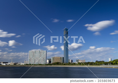 <Chiba Prefecture> Chiba Port Tower in sunny weather <Chiba Prefecture> Chiba Port Tower in sunny weather 103803673