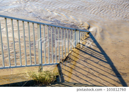 2019 East Japan Typhoon, Arakawa River swollen by heavy rain the day before (Toda City, Saitama Prefecture) 2019 East Japan Typhoon, Arakawa River swollen by heavy rain the day before (Toda City, Saitama Prefecture) 103812760