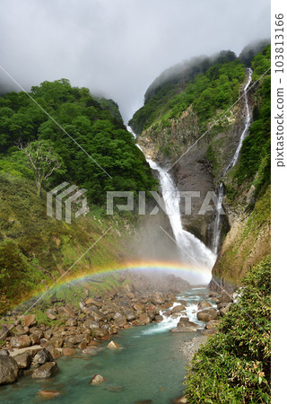 Fresh green Shomyo Falls and rainbow 103813166