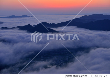 Iwawayama's sea of clouds Iwawayama's sea of clouds 103813173