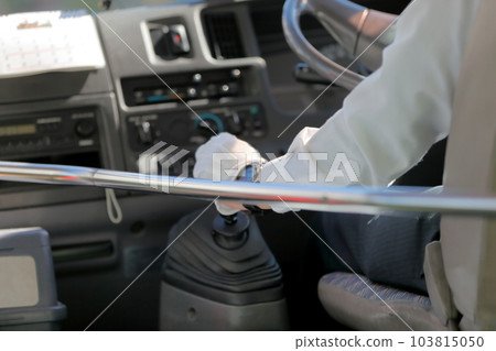 Image of minibus driver's seat 103815050