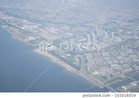 Taken from inside an airplane|Haze of a big city|Air pollution image|Pollution image|Chiba Prefecture Taken from inside an airplane|Haze of a big city|Air pollution image|Pollution image|Chiba Prefecture 103816859