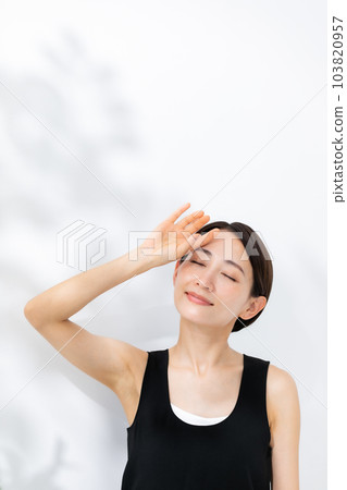 Woman portrait sunshine ultraviolet rays summer Woman portrait sunshine ultraviolet rays summer 103820957