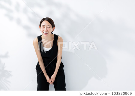 女人肖像陽光紫外線夏天 103820969