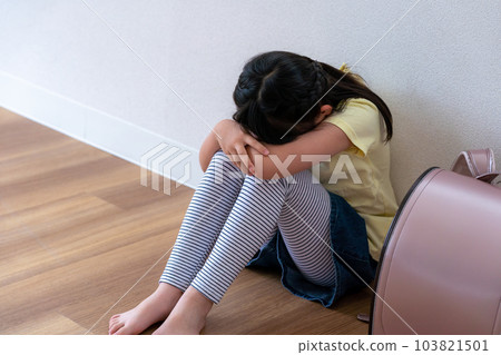 elementary school girl elementary school girl 103821501