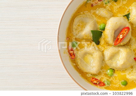 Green curry soup with Fish ball Green curry soup with Fish ball 103822996