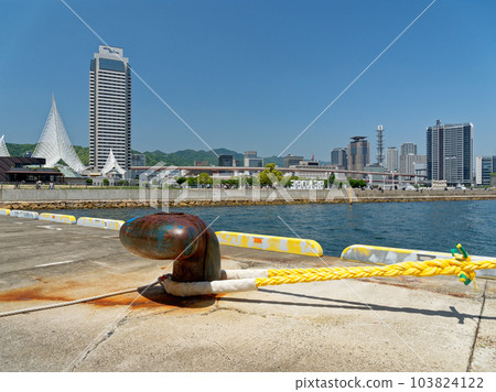 從神戶港中間碼頭看 Märkenpark 和城市 103824122