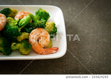 stir-fried broccoli with shrimps stir-fried broccoli with shrimps 103824285
