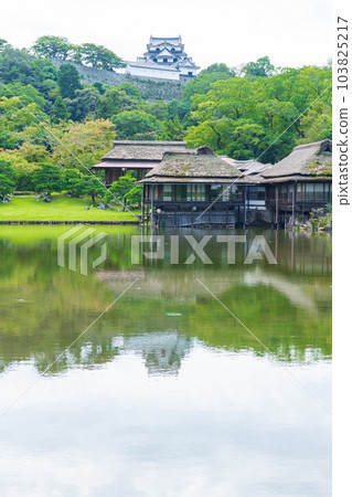 Hoshodai and Tenshu at Genkyuuen of Hikone Castle 103825217