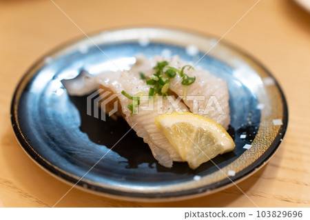 Conveyor belt sushi 103829696