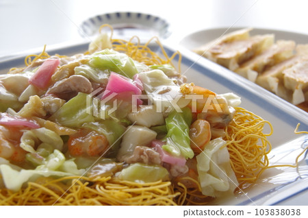 Sara-udon Nagasaki specialty sara-udon local cuisine Sara-udon Nagasaki specialty sara-udon local cuisine 103838038