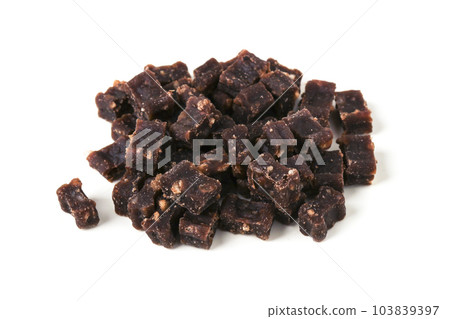 Dog food 103839397