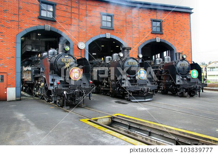 奇蹟般的景色♪同類型的3台蒸汽機車的威嚴... 3台蒸汽機車Taiju排成扇形機車 103839777