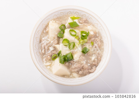 Minced Sauce with Tofu and Minced Meat Minced Sauce with Tofu and Minced Meat 103842816