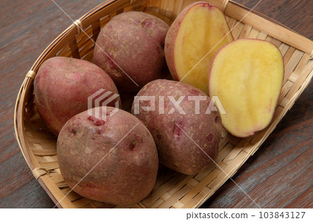 Potato native to South America, Andean red Potato native to South America, Andean red 103843127