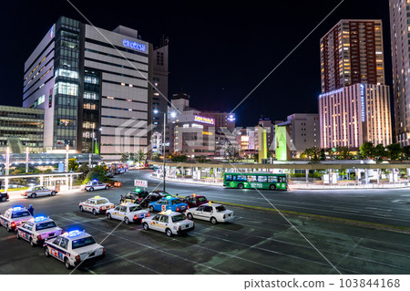 《Shizuoka Prefecture》Hamamatsu station square city night view 103844168