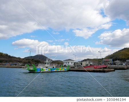 Shigei West Port (Innoshima, Onomichi City, Hiroshima Prefecture) Shigei West Port (Innoshima, Onomichi City, Hiroshima Prefecture) 103846194