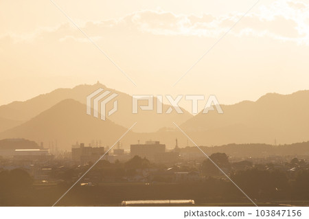 View of Inuyama, Kakamigahara City, Gifu City Kinkazan seen from Inuyama Naritasan, Aichi Prefecture View of Inuyama, Kakamigahara City, Gifu City Kinkazan seen from Inuyama Naritasan, Aichi Prefecture 103847156