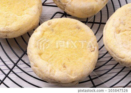 English Muffin English Muffin 103847526