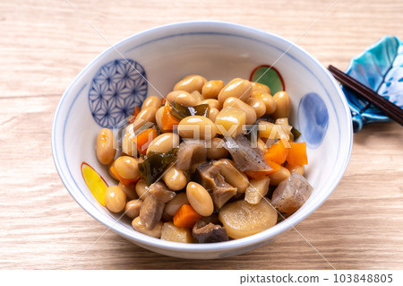 boiled soy beans boiled soy beans 103848805
