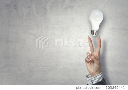 Light bulb image as symbol of innovation 103849441
