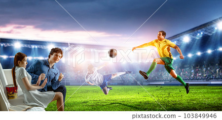 Online sport show . Mixed media Online sport show . Mixed media 103849946