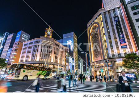 轉為日本東京街景第5等級後一周過去了……20:00以後銀座還是很擁擠。更多沒有 ma 的人 = 5 月 16 日 轉為日本東京街景第5等級後一周過去了……20:00以後銀座還是很擁擠。更多沒有 ma 的人 = 5 月 16 日 103851963