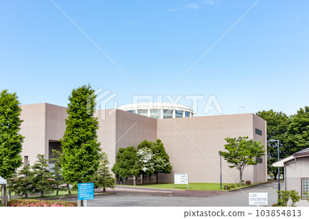 Shiro no kite and a house of history Shiro no kite and a house of history 103854813