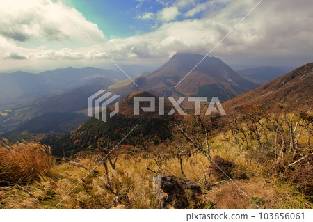 Mt. Yufu in autumn seen from Mt. Tsurumi Observatory (November 2021 Beppu City, Oita Prefecture) Mt. Yufu in autumn seen from Mt. Tsurumi Observatory (November 2021 Beppu City, Oita Prefecture) 103856061