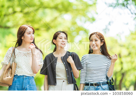 女生旅行 畢業旅行 女生旅行 畢業旅行 103858060