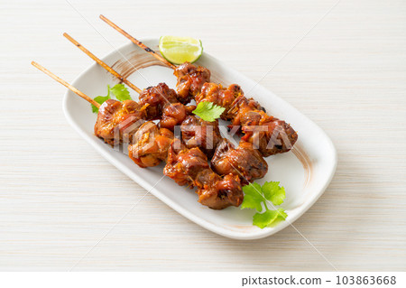 grilled chicken gizzard skewer with herbs and spices grilled chicken gizzard skewer with herbs and spices 103863668