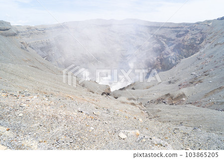 阿蘇山第一火山口(火山口西展望台) 阿蘇山第一火山口(火山口西展望台) 103865205