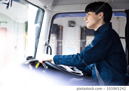 貨車司機司機畫像 103865242