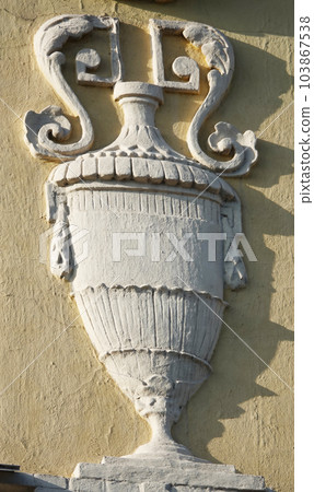 Kiev, Ukraine July 6, 2021: architecture on the facade of the building of the State Institution "National Medical University named after O.O. Bogomolets "in the city of Kiev 103867538