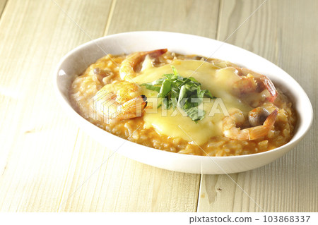蝦、奶酪、香菜、冬陰功燴飯 103868337