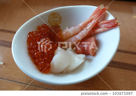 Japanese food Japanese food 103871097