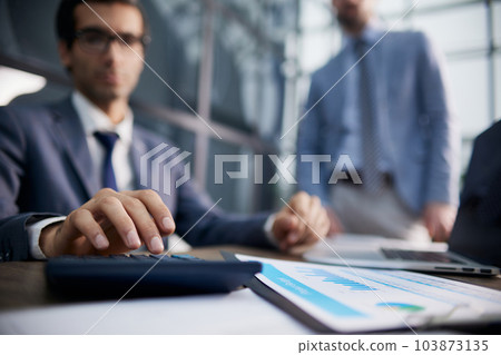 Business man calculating budget numbers, Invoices and financial adviser working. 103873135