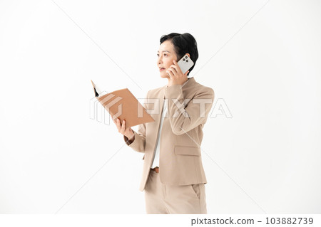 Business woman smartphone 103882739