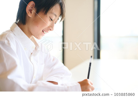 小學男孩學習 小學男孩學習 103885860