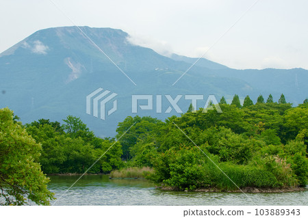 Mt. Ibuki covered in steam as seen from Mishima Pond Mt. Ibuki covered in steam as seen from Mishima Pond 103889343