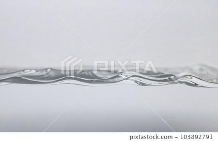 水面_波浪 103892791