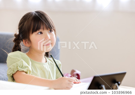 Elementary school children Homework 103896966