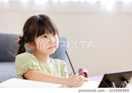 小學生作業 103896969