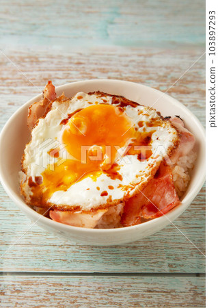 Bacon and egg bowl Bacon and egg bowl 103897293