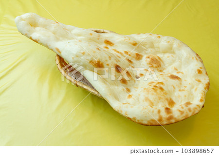 Naan (pull) Naan (pull) 103898657
