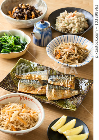 Various Japanese side dishes Various Japanese side dishes 103899963