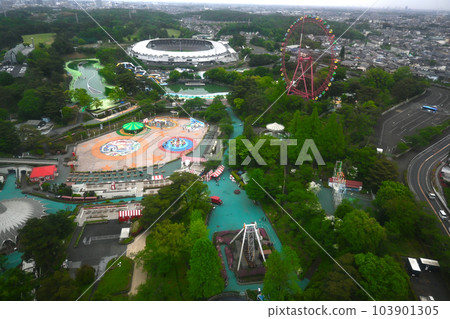 西武園遊園地的上空 103901305